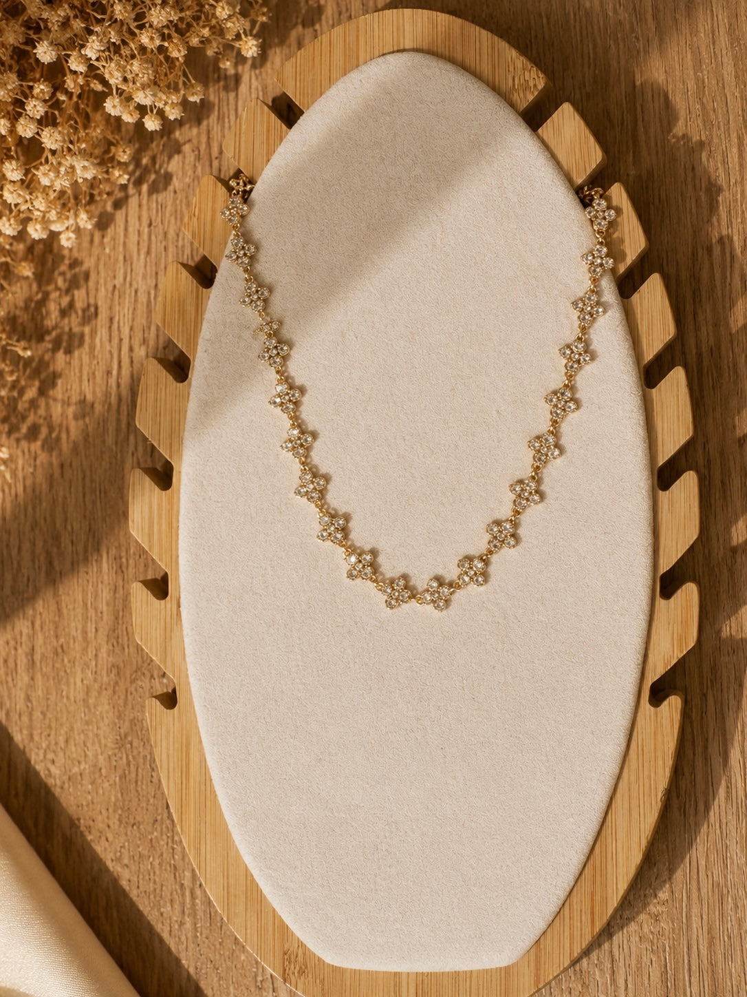 Collier Starly or