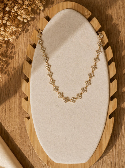 Collier Starly or